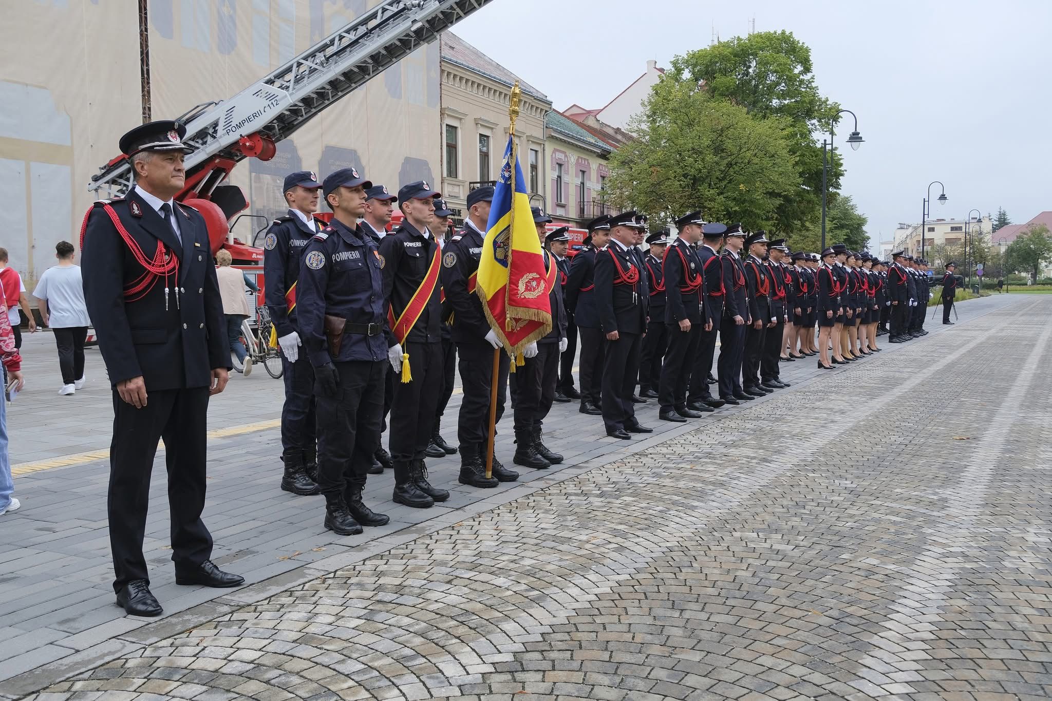 Au început înscrierile pentru candidații care doresc să urmeze o carieră militară în cadrul Armei Pompierilor