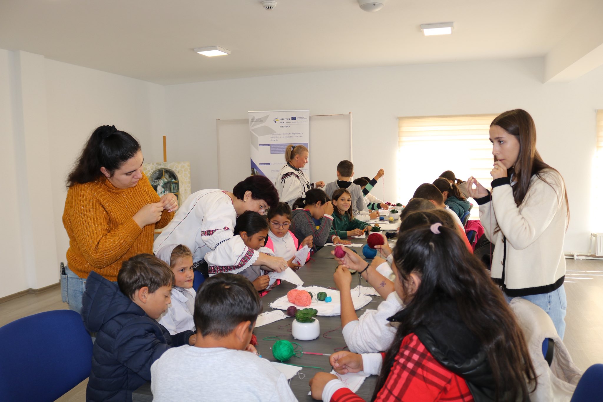 Conferința Națională de Etnografie și Folclor „Lumea Ca-n Codru” a debutat la Ardud cu ateliere pentru copii și adolescenți