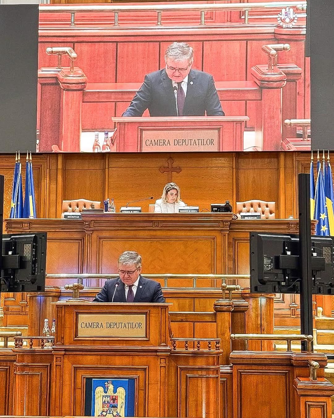 Deputatul Mircea Govor: ,,Demnitate și protecție pentru copiii României în mediul online! Internetul nu mai este o simplă rețea de date - este o rețea de destine!