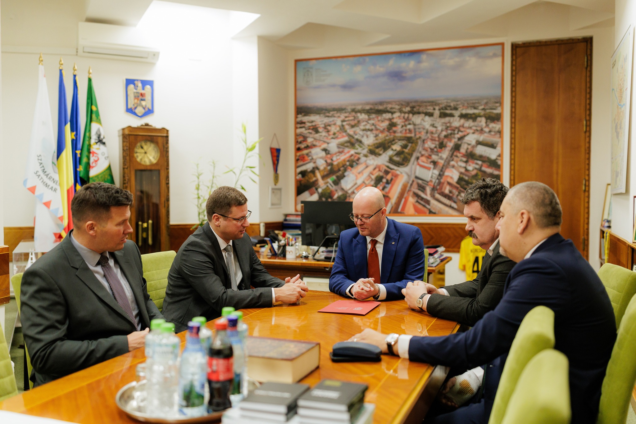 Întâlnire oficială la Satu Mare între primarul Kereskényi Gábor și ministrul ungar Gulyás Gergely