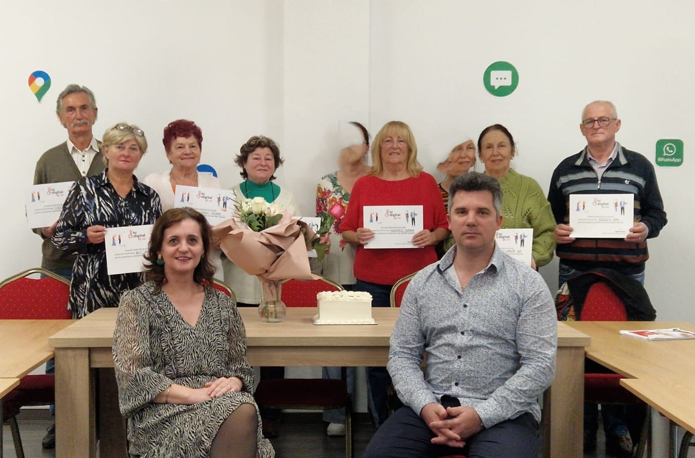 REUȘITĂ. Seniorii digitali ai Bibliotecii Județene Satu Mare – absolvenți ai Programului HiDigital