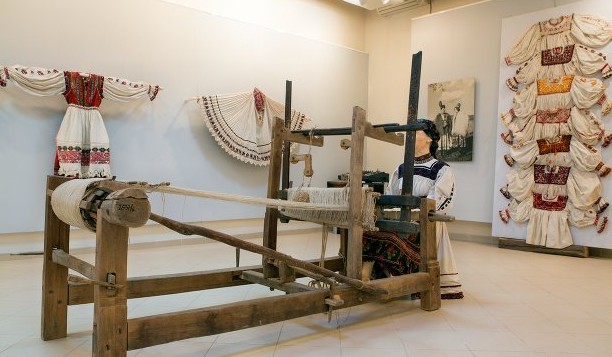 În inima Oașului, tradiția prinde viață – povestea muzeului etnografic din Negrești Oaș