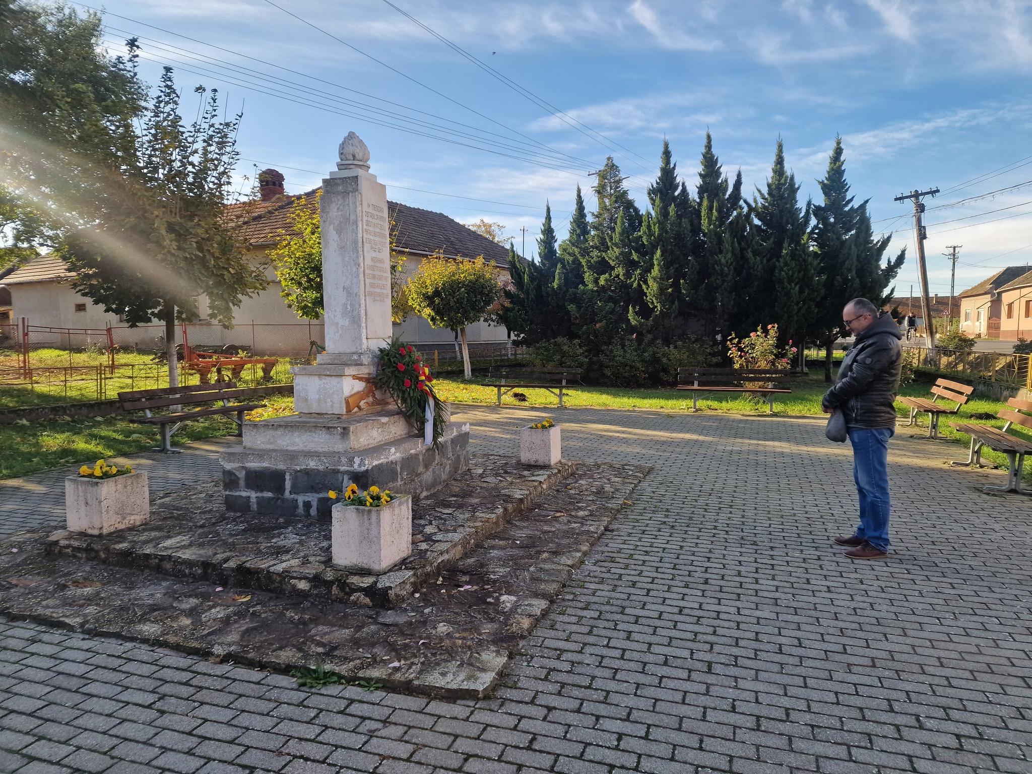 După 25 Octombrie,  despre bun simț și respect