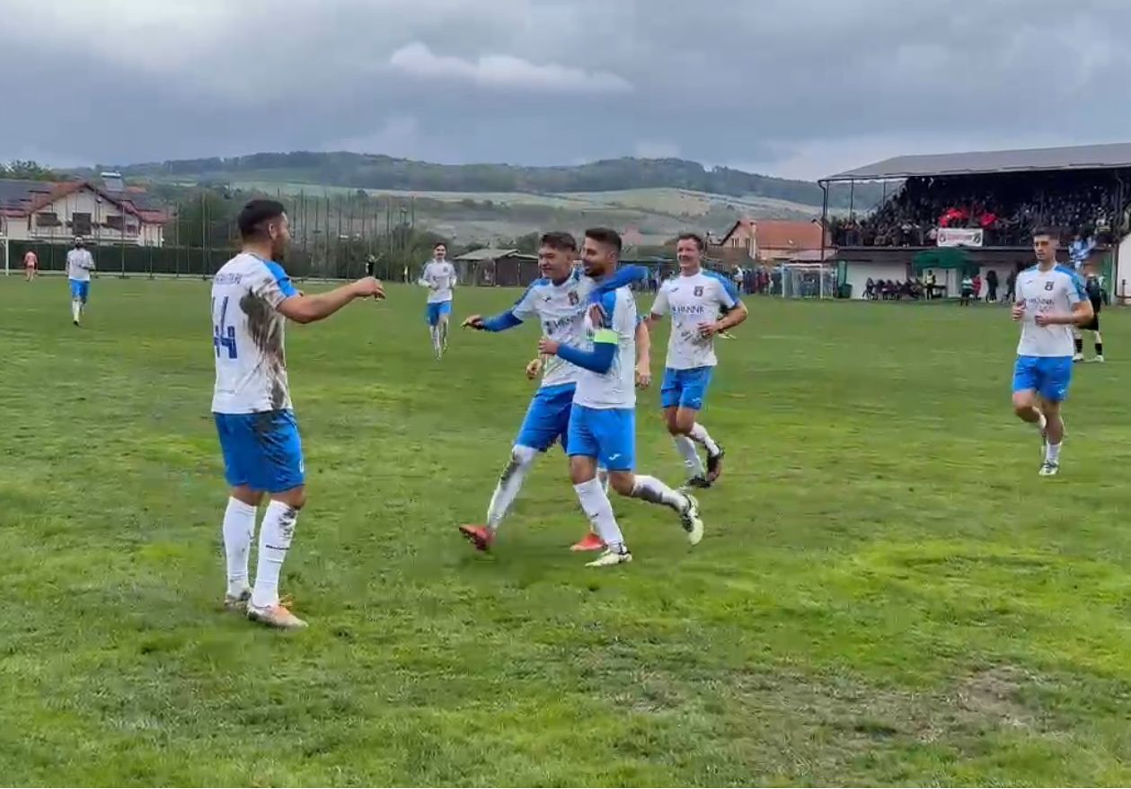 Sătmărenii Florin Mureșan și Gabi Cadar împreună cu Gueye Mansour, decisivi în derby-ul Sălajului 