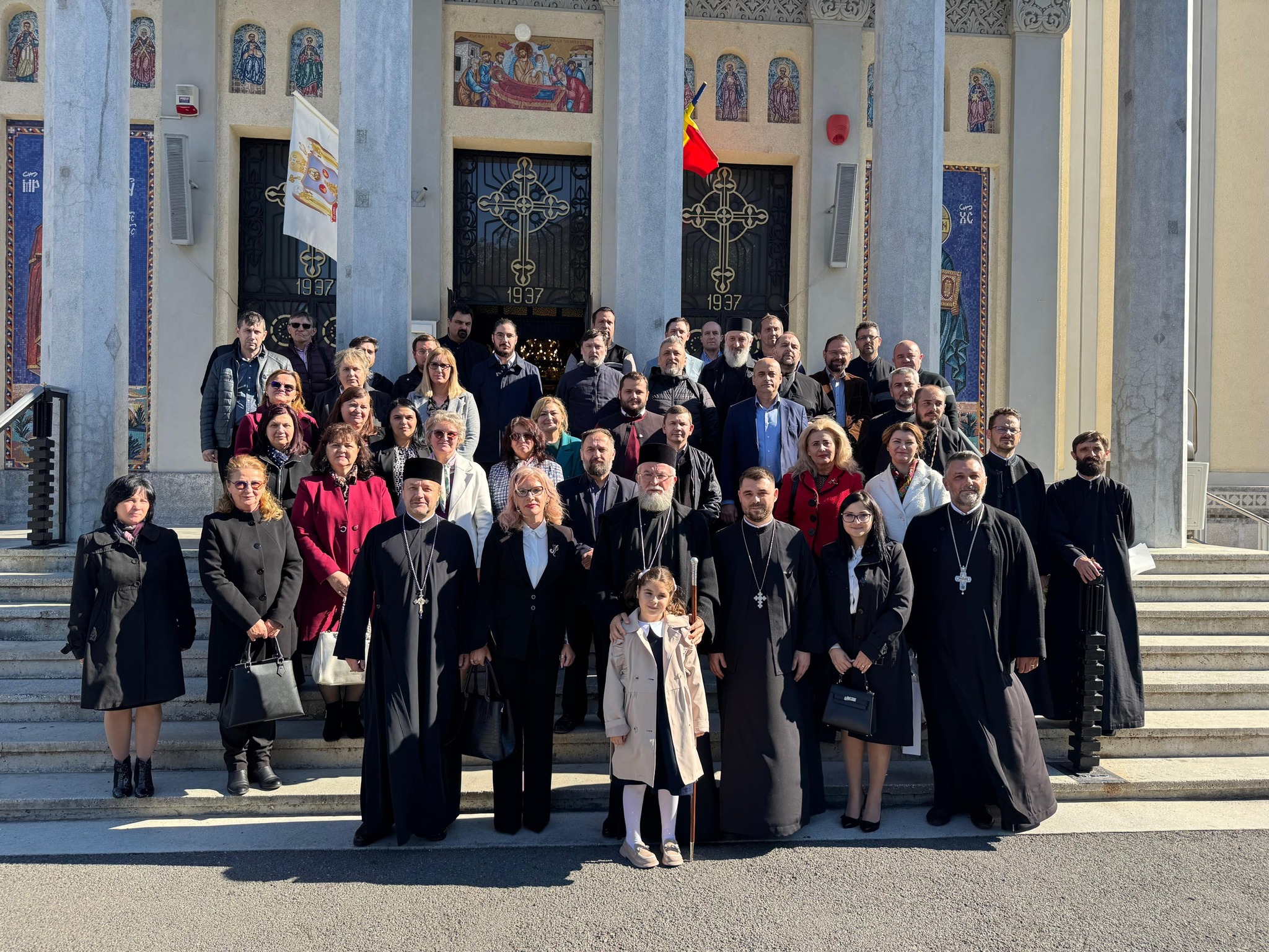 CREDINȚĂ Vizită pastorală și filantropică a Preasfințitului Părinte Iustin în județul Satu Mare