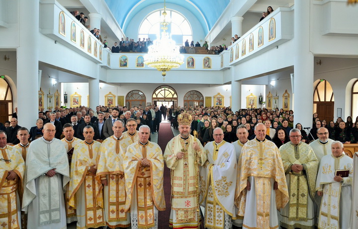 Hramul parohiei ,,Sfântul Dumitru" din Târșolț