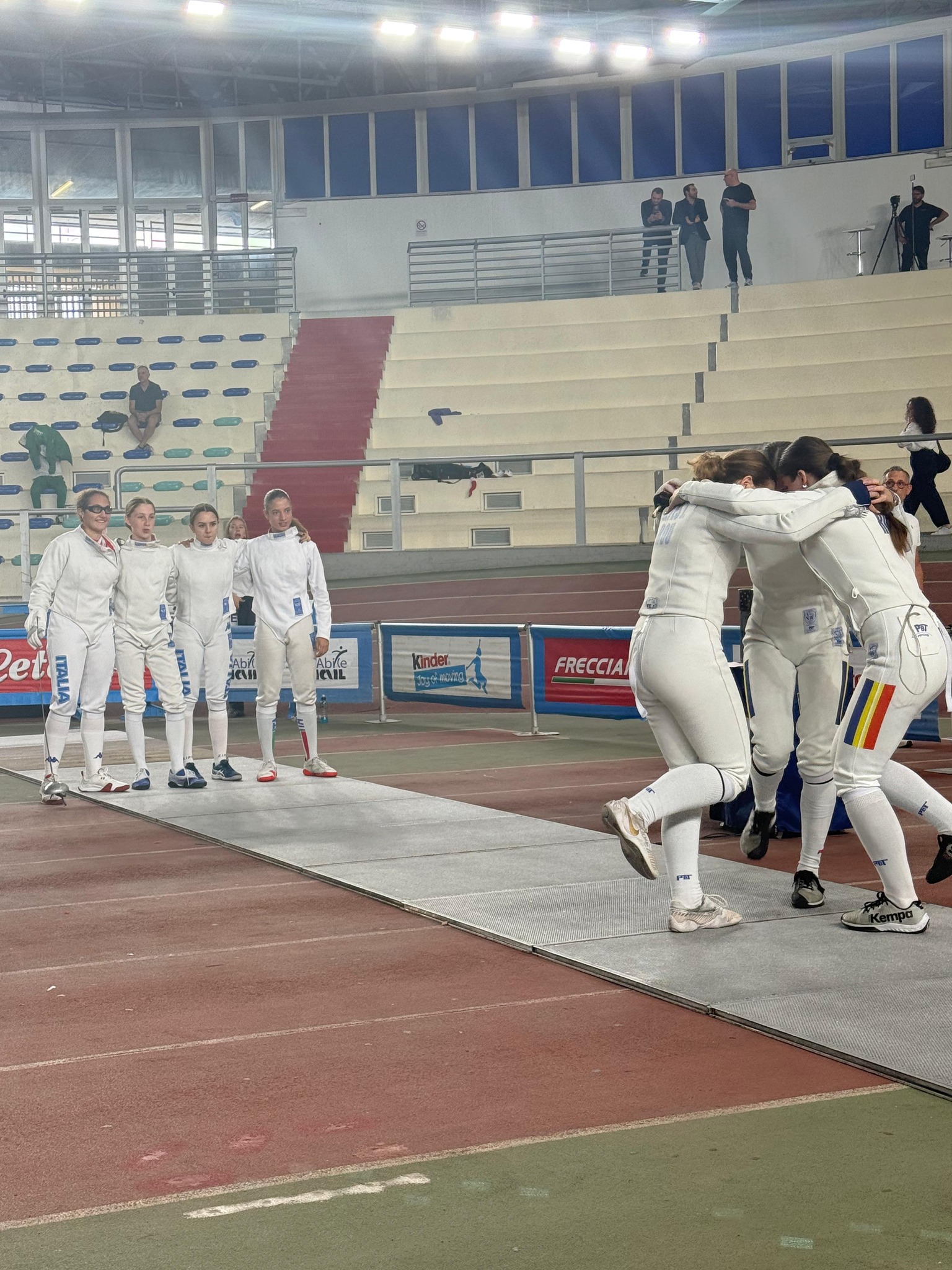 La un pas de podium, la Napoli