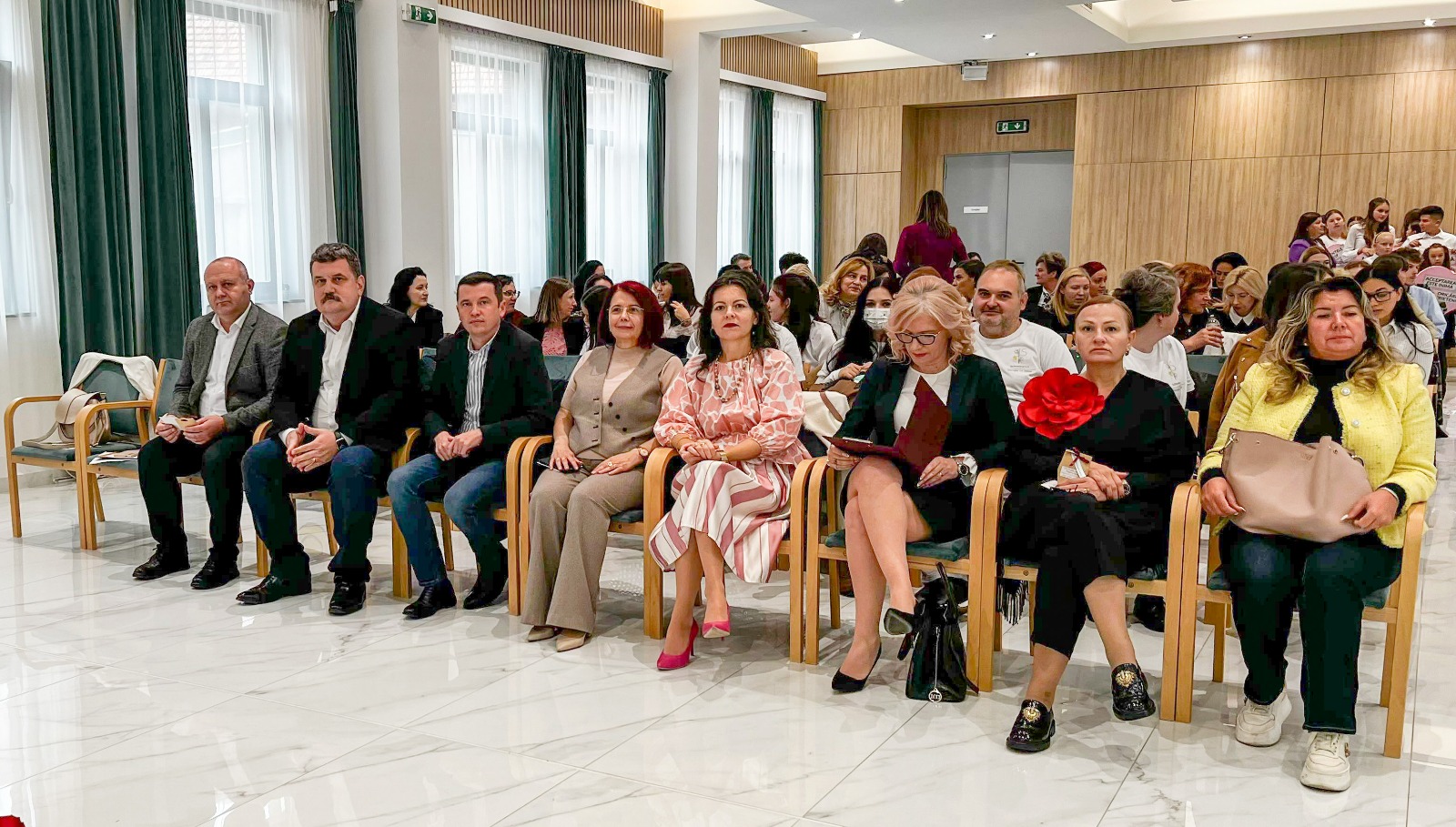 EDUCAȚIE „Împreună prindem curaj” – simpozion județean dedicat prevenirii violenței în școli