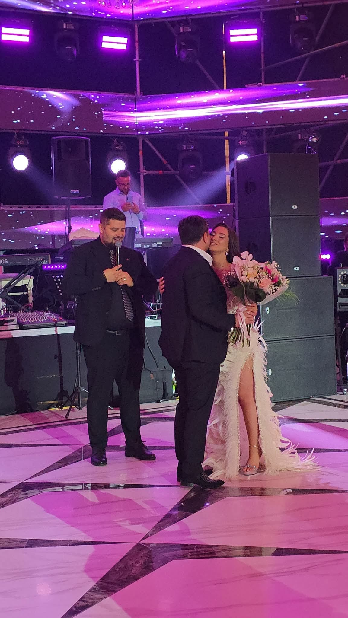 FOTO. TINEREȚE  Majorat de vis pentru Ariana Munteanu, fiica lui Ghiță Munteanu