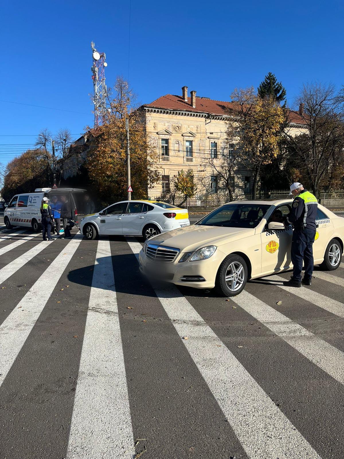 Acțiune desfășurată de polițiștii rutieri împreună cu reprezentanții Registrului Auto Român