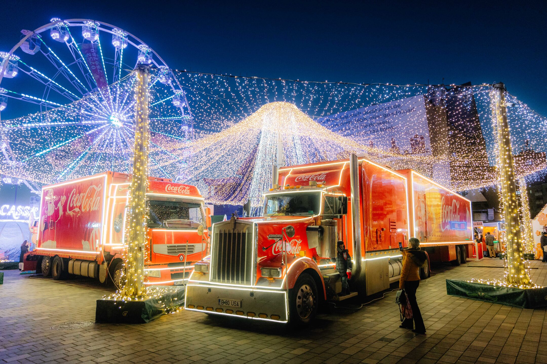 BUCURIE. Caravana Coca-Cola aduce magia Crăciunului la Satu Mare. Vezi CÂND VINE!!!