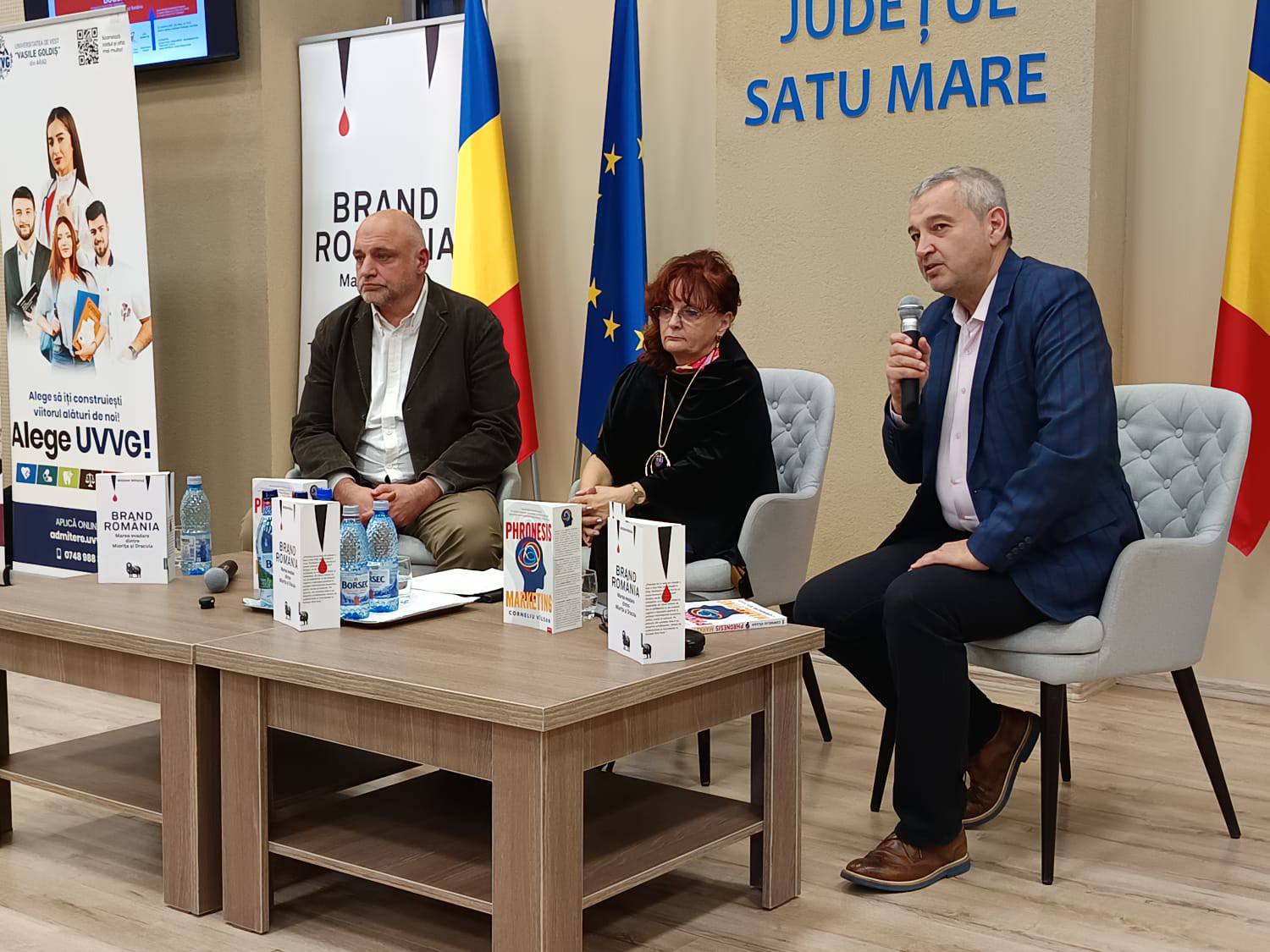 Conferința „Afaceri și valori în epoca mass-mediei infinite” a reunit specialiști în marketing și strategie de brand la Satu Mare