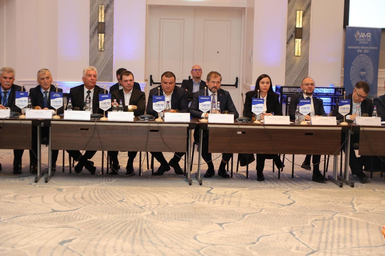 REPREZENTARE. Viceprimarul Cristina Tămășan Ilieș, ambasador al Municipiului Satu Mare la Adunarea Generală a AMR