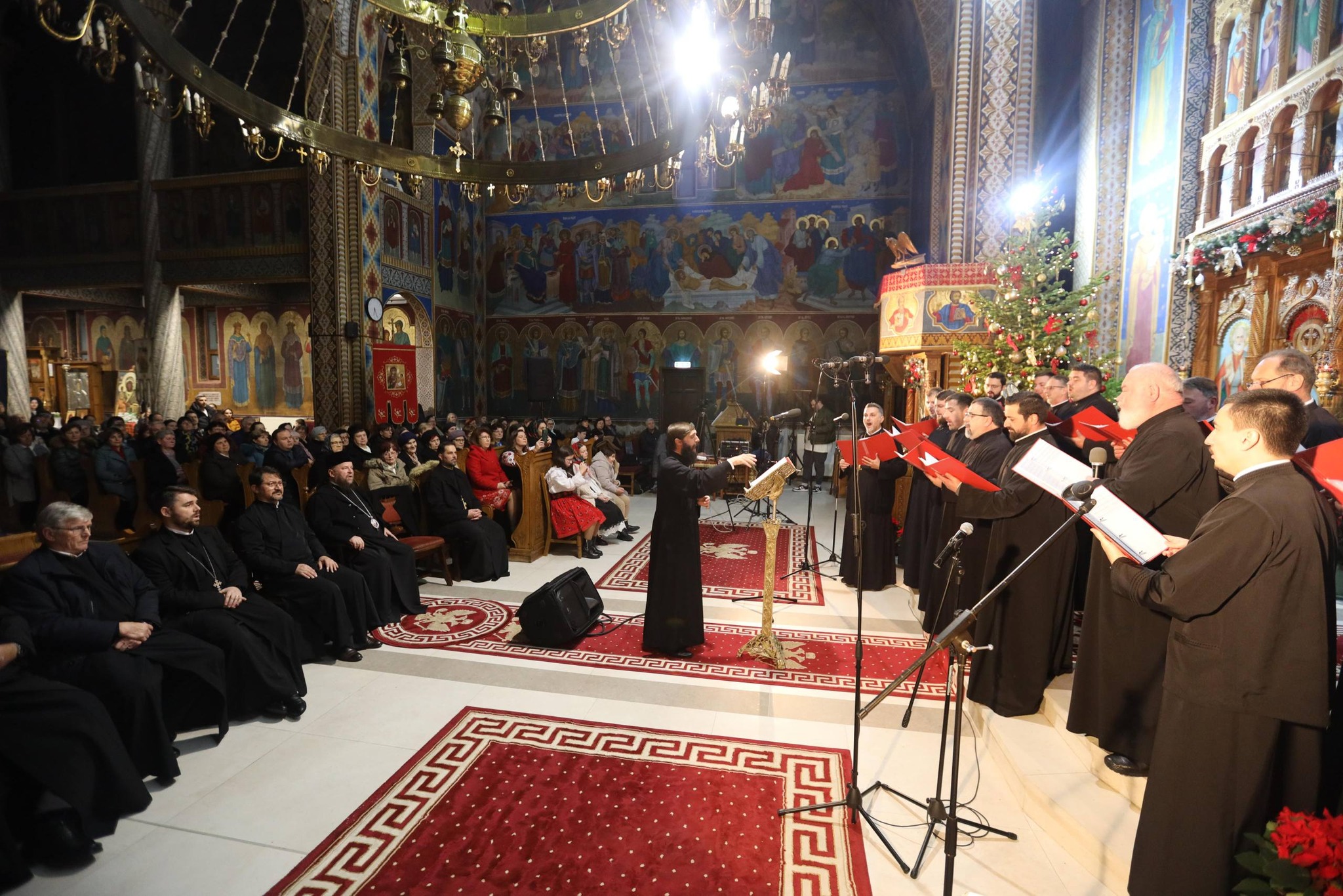 CREDINȚĂ, Colind pentru suflet și fapte bune la Satu Mare