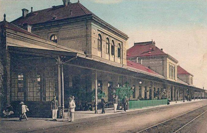 Între șine și istorie: Gările din Satu Mare și Carei