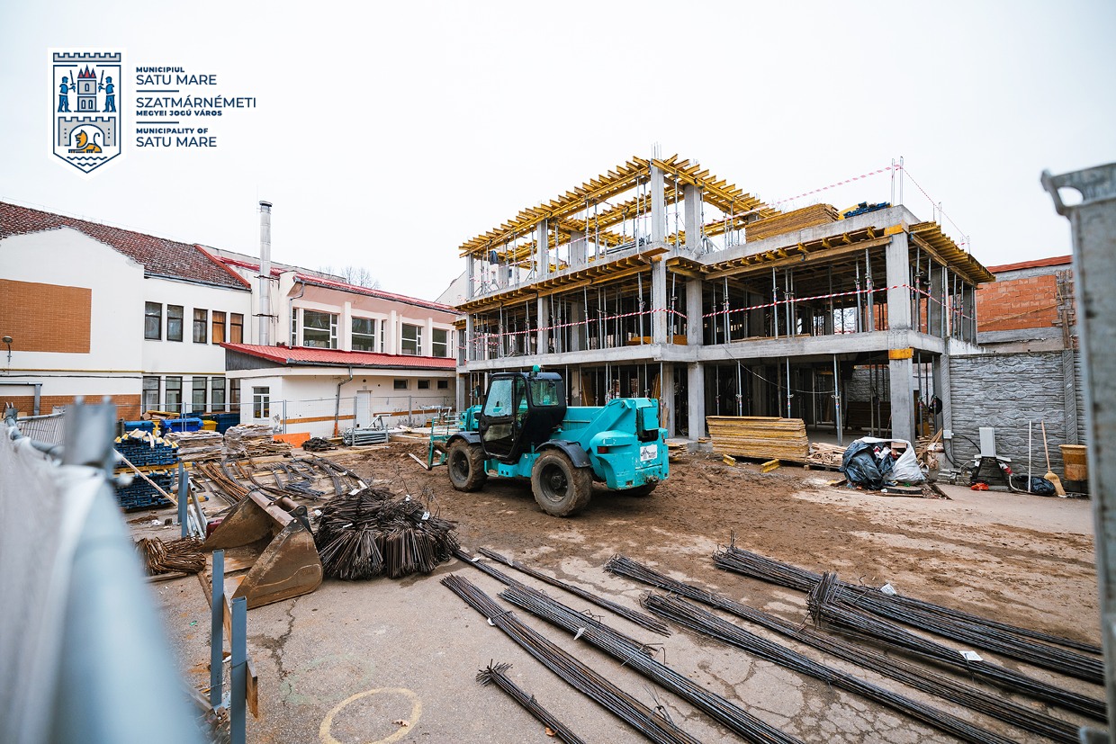 Lucrările la noul corp al Școlii „Grigore Moisil” avansează într-un ritm accelerat