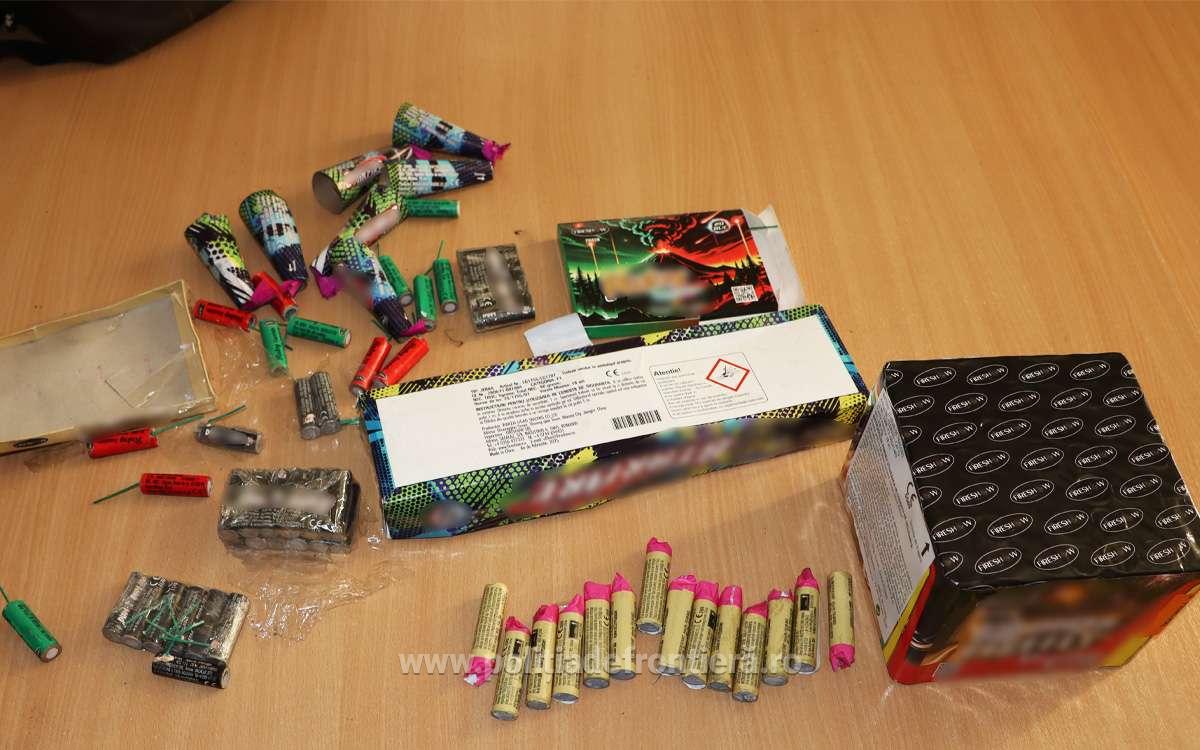 CONTROL Articole pirotehnice descoperite în bagajele unui bărbat de 46 de ani, la Satu Mare
