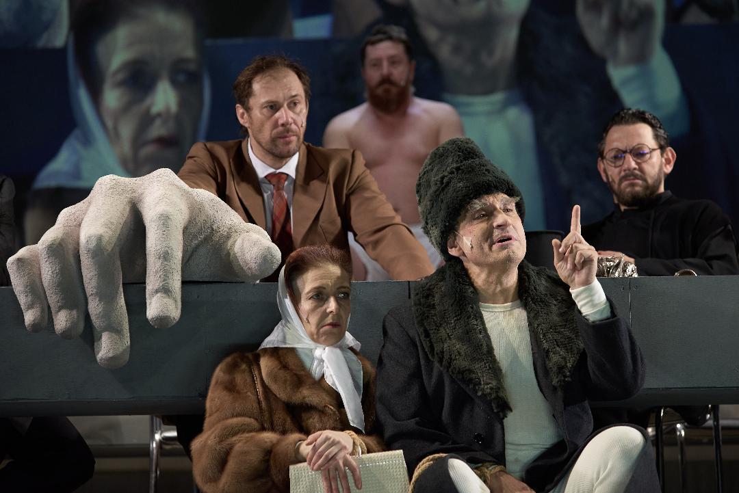 Spectacolul Pornocrație revine în repertoriu și va fi prezentat și la Satu Mare