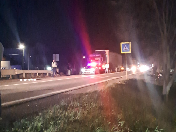 FOTO. Accident grav pe trecerea de pietoni în Decebal. Victima, în pragul morții