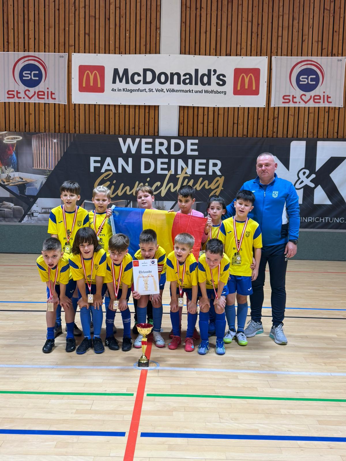 Viitorul sună bine la CSM Olimpia ! Echipa de juniori U 10 , pe locul 2 la un puternic turneu în Austria