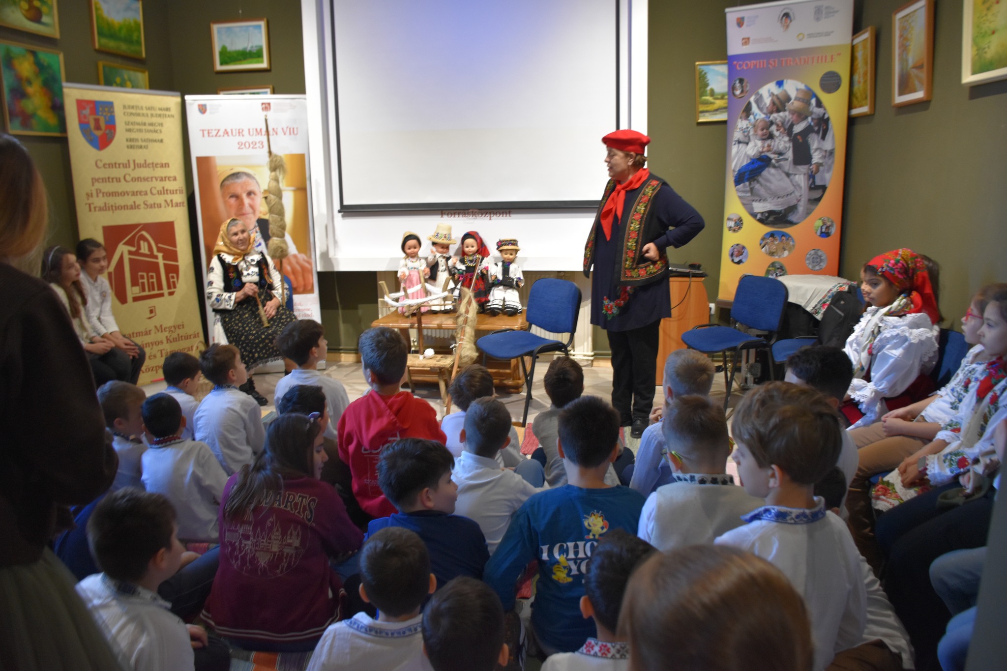 Proiect educațional de parteneriat  „Comoara din lada bunicii”: tradiții și meșteșuguri românești