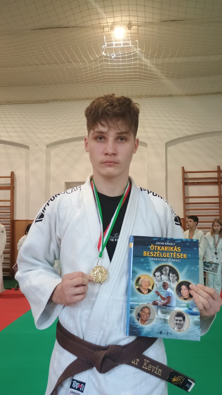 Grebúr Kevin, victorios în competiția  de newaza din Ungaria