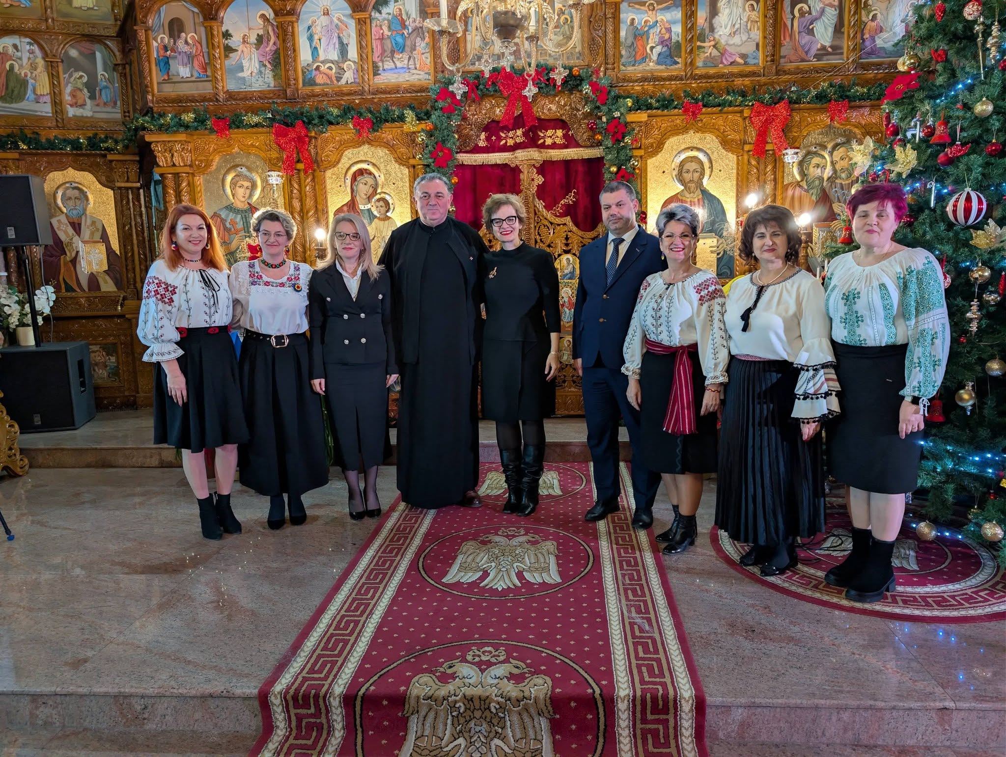 LUMINĂ. Punți între generații la Cercul Pedagogic al Învățătorilor sătmăreni de la Medieșu Aurit