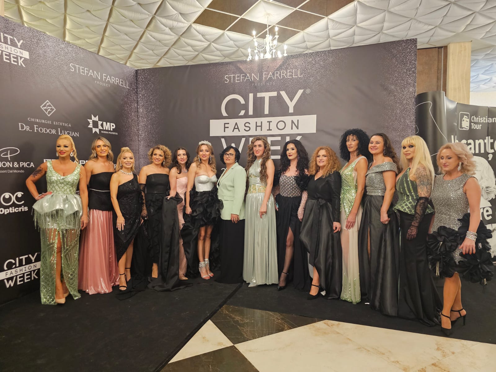 FOTO. MODĂ. „Eterna Eleganță” by Mia Ardelean – feminitate, forță și rafinament pe scena City Fashion Week