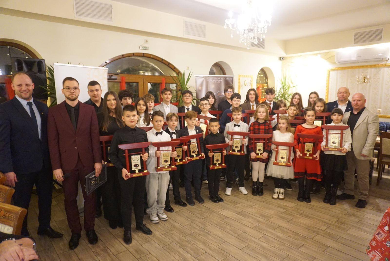Gala Karateului Sătmărean, ediția a XI-a: performanța, disciplina și excelența au fost premiate la Satu Mare!