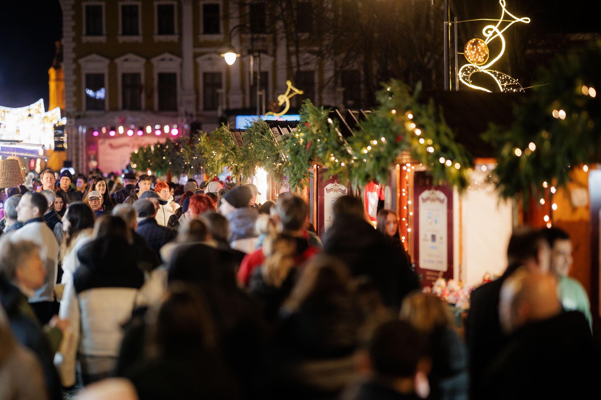 Magia tradițiilor la Târgul de Crăciun din Satu Mare – un colț de poveste pentru toți vizitatorii