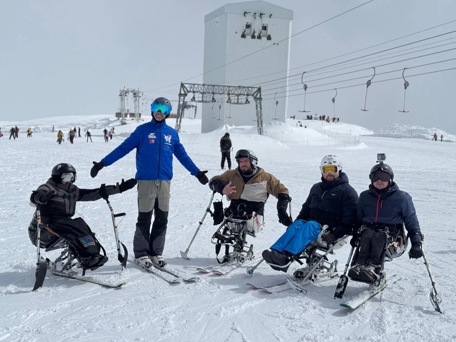 REUȘITĂ: De la lupta pentru accesibilizare la podium internațional în schi adaptat, Caiac SMile transformă din nou imposibilul în posibil