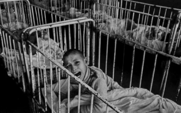 DRAME. Tragedie uitată: 41 de copii din Satu Mare pierduți în condiții inumane