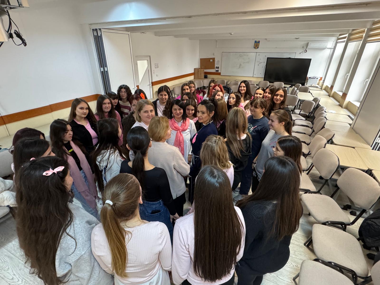 SOLIDARITATE FETE PENTRU FETE! Rețea școlară de sprijin pentru prevenirea abuzului în mediul educațional