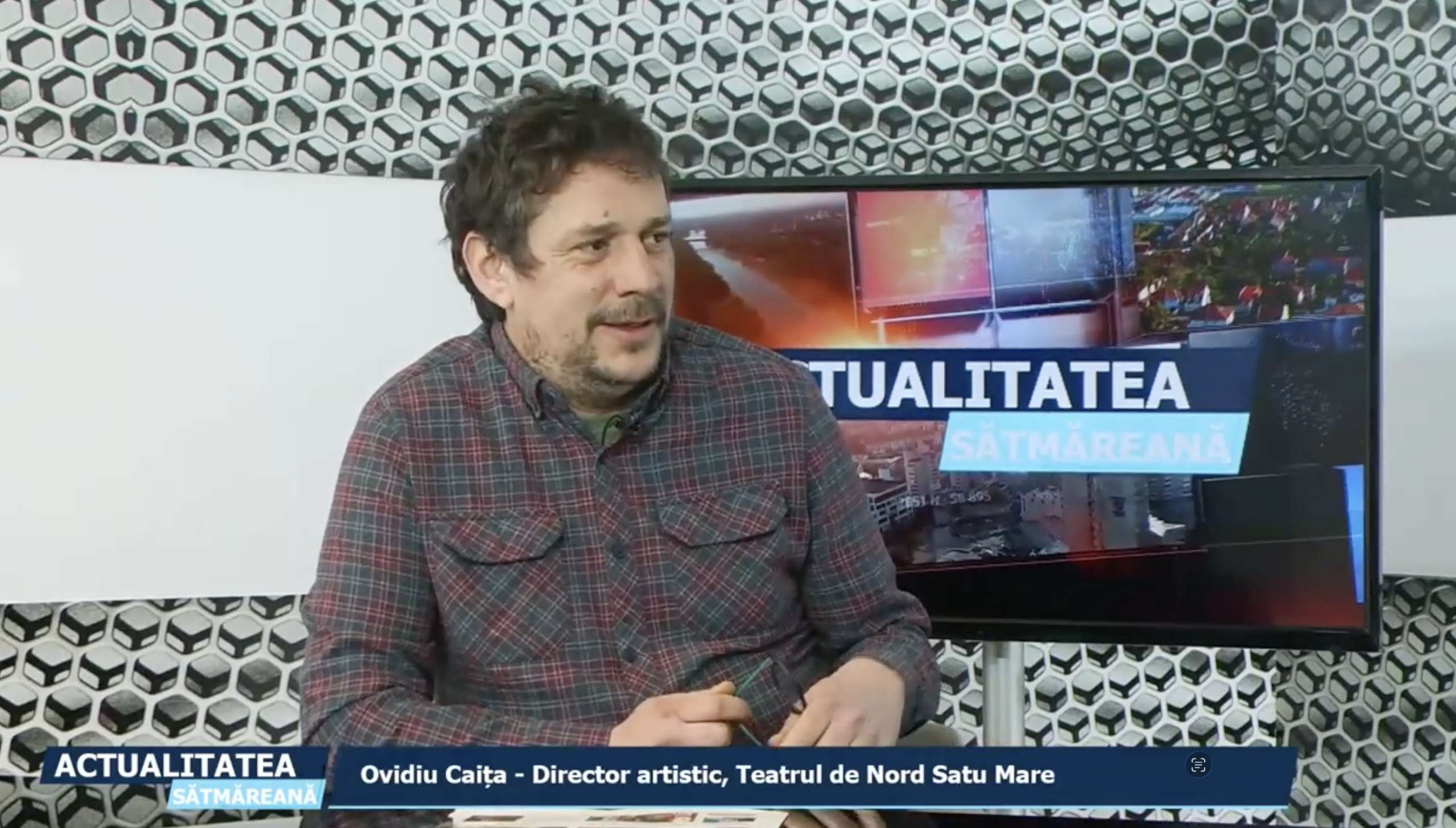 NORD VEST TV!  Când cultura ajunge să semneze condica. O radiografie sinceră a vieții din spatele scenei, la Teatrul de Nord Satu Mare făcută de regizorul artistic, Ovidiu Caița