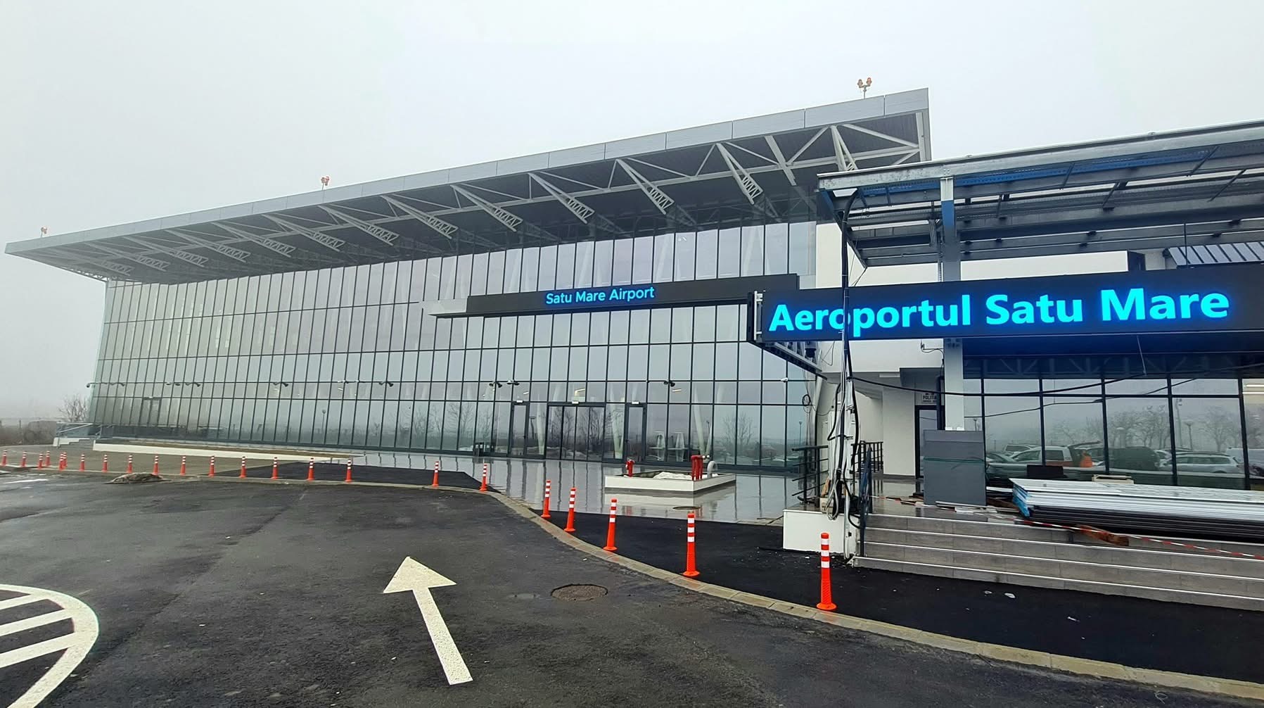 Prefectul județului Satu Mare solicită TAROM reanalizarea deciziei privind suspendarea rutei Satu Mare – București