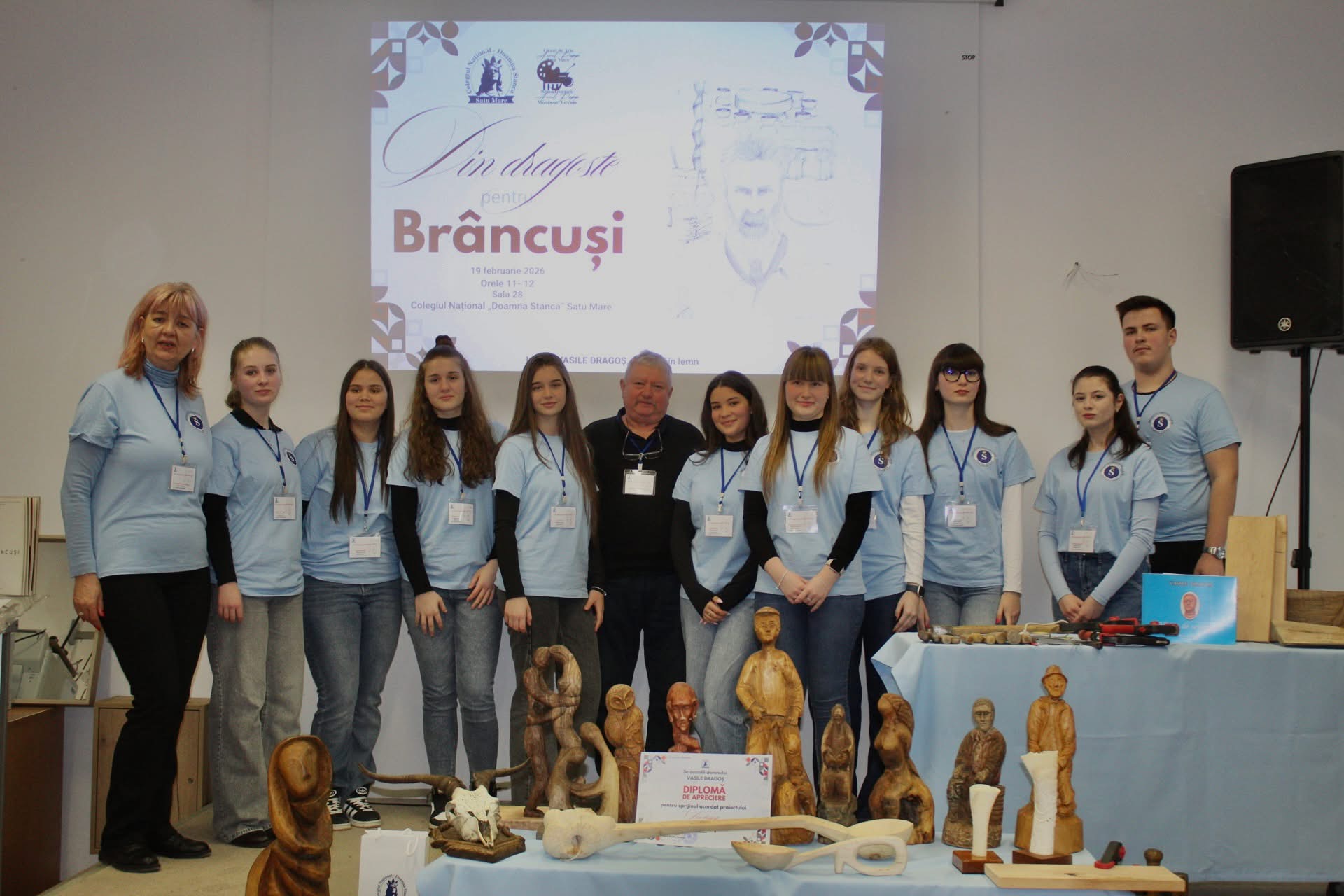 FOTO. 100 de elevi au celebrat Ziua Constantin Brâncuși la Colegiul Național „Doamna Stanca”