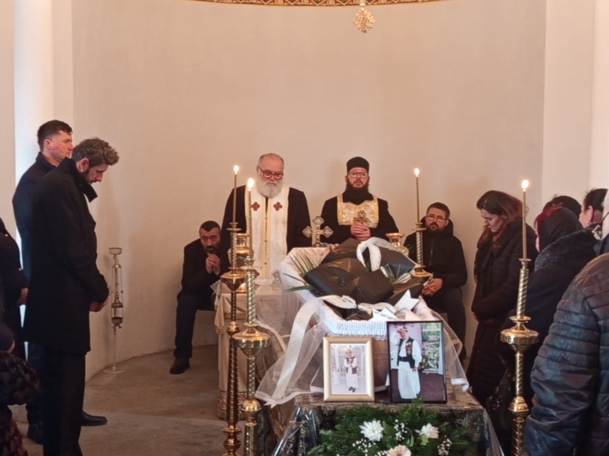 FOTO/VIDEO. Artistul Ghiță Blidar, condus pe ultimul drum. Odihnă veșnică!