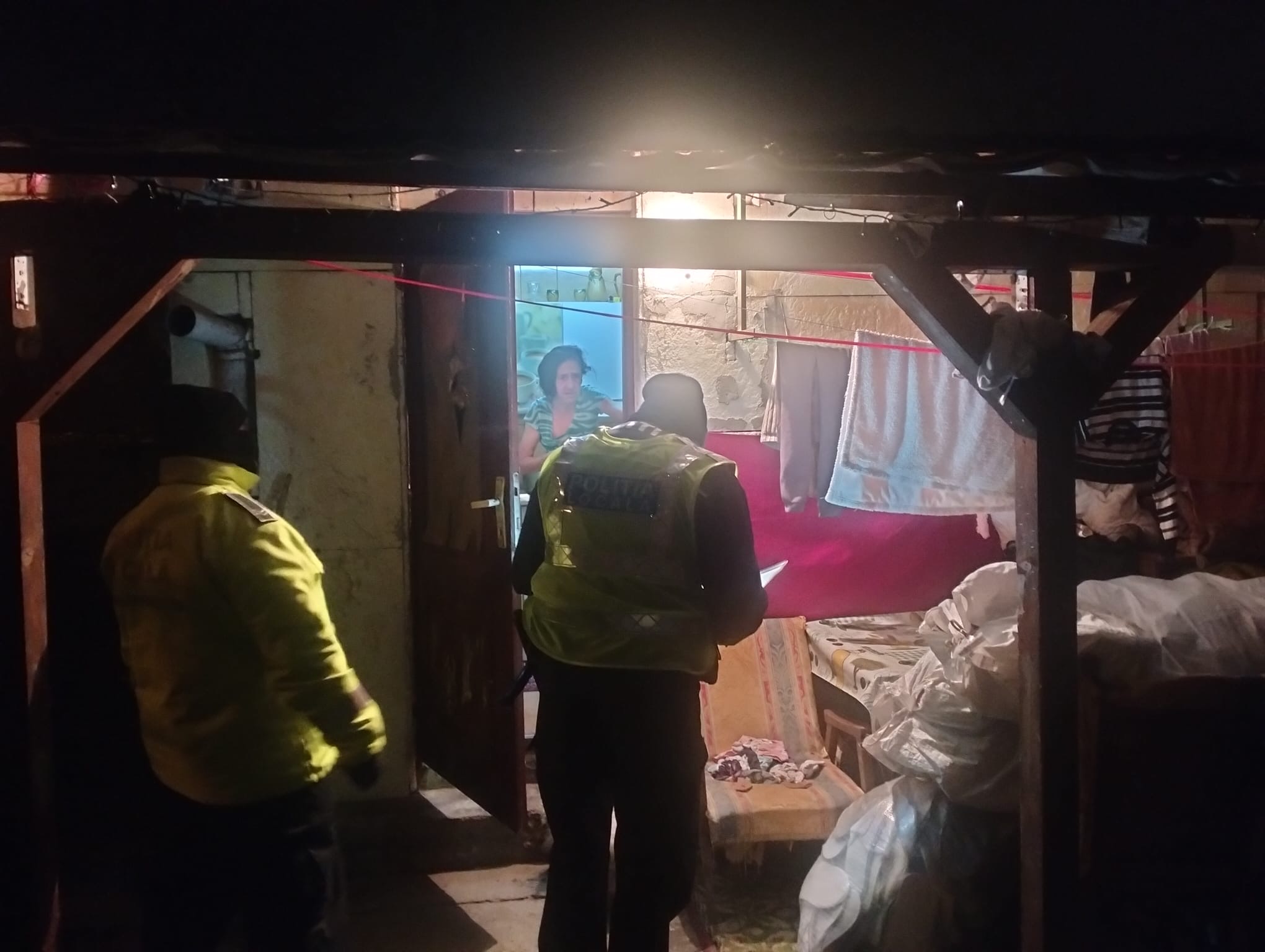 Acțiune a Poliției Locale pe strada Toamnei: Verificări în locuințele sociale