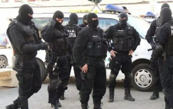 DESANT. Rețea de traficanți de droguri de mare risc, destructurată la Satu Mare