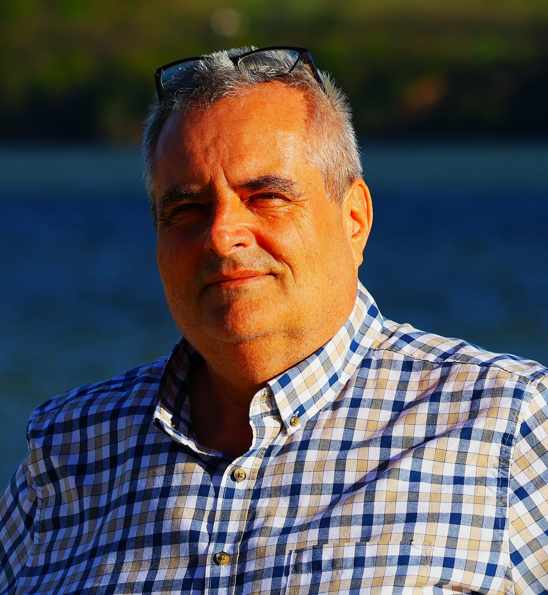 VERTICALI PENTRU ROMÂNIA: DINCOLO DE RĂSĂRIT