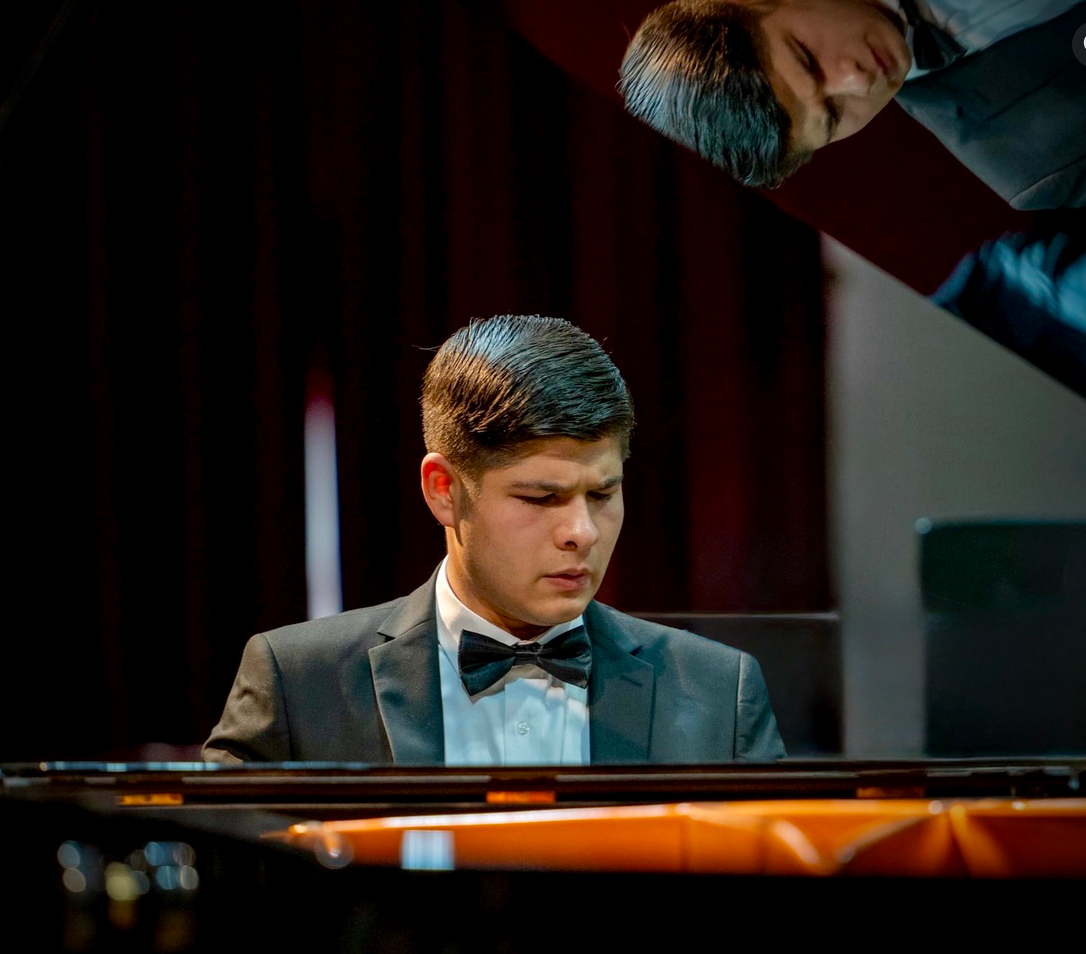 Udmurtul Ceaikovski și vikingul Sibelius pun în valoare acustica filarmonicii sătmărene