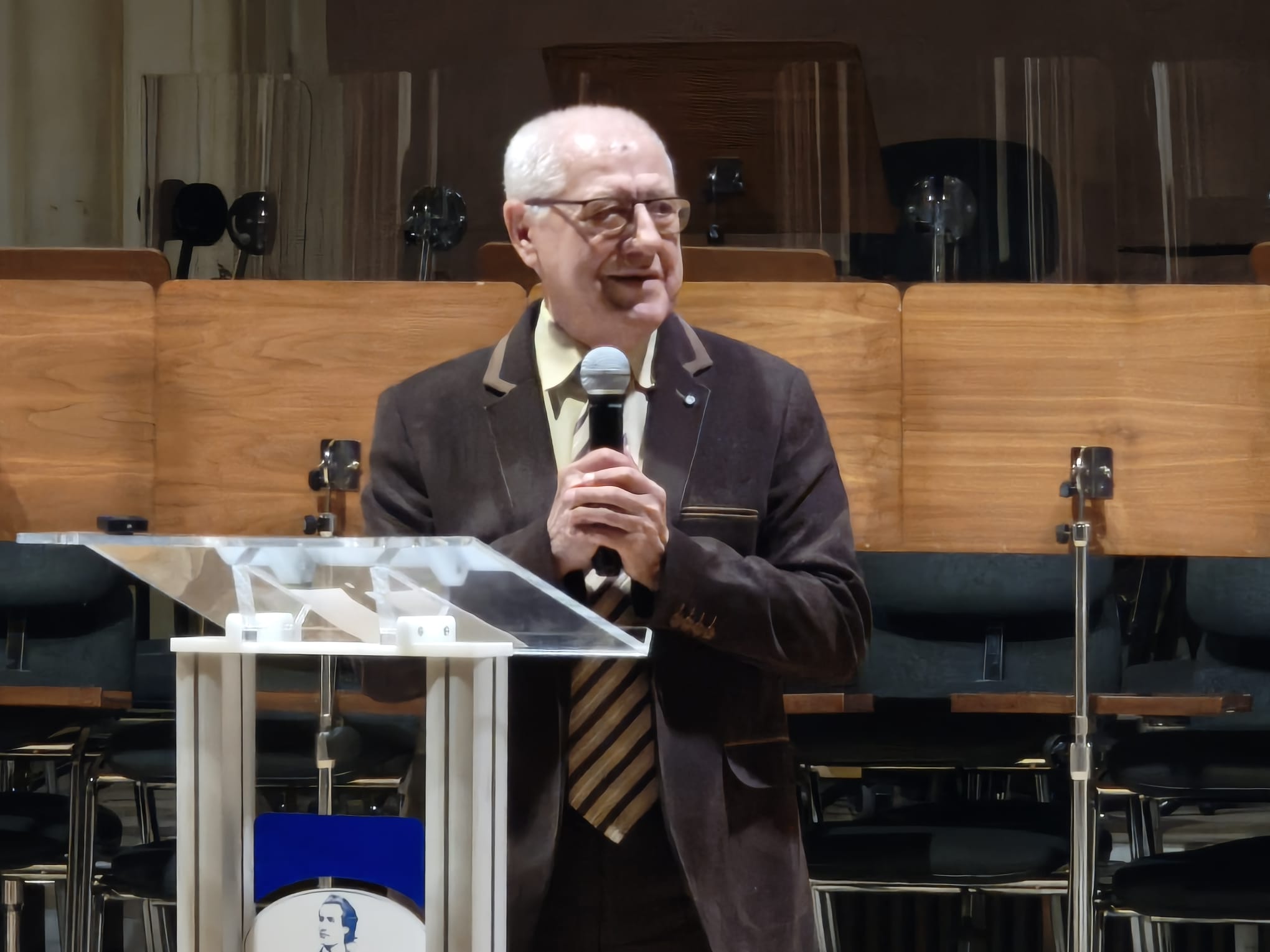 Dialog deschis între tineri la Satu Mare: evenimentul Open Stage, un real succes