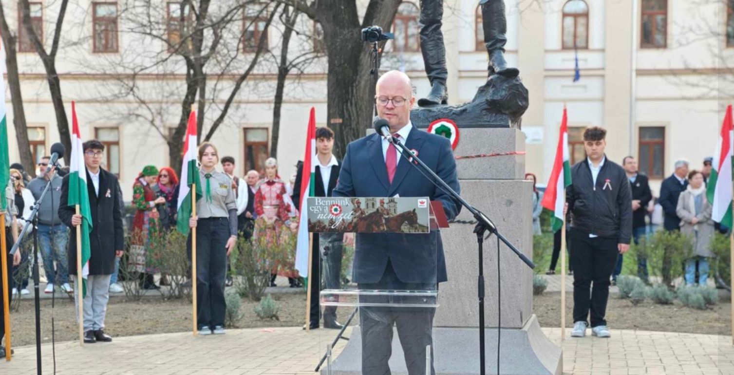 Participare numeroasă la manifestările dedicate Zilei Maghiarilor de Pretutindeni, în centrul municipiului Satu Mare