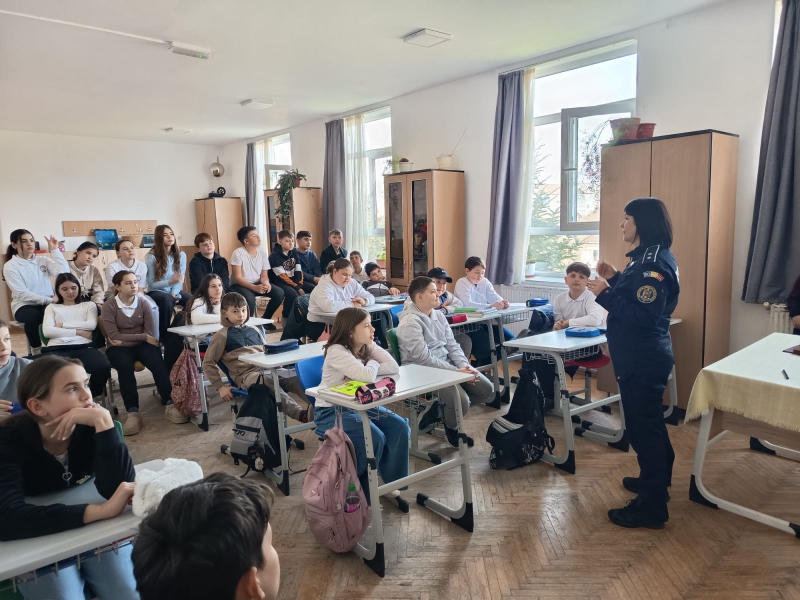 Acțiuni preventive desfășurate în unitățile de învățământ din Ardud și Tășnad
