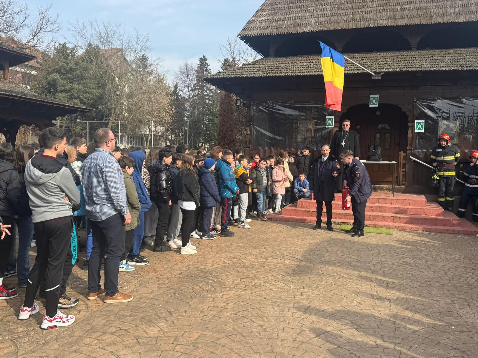 Finalul Săptămânii Protecției Civile – ISU Satu Mare, mai aproape de comunitate