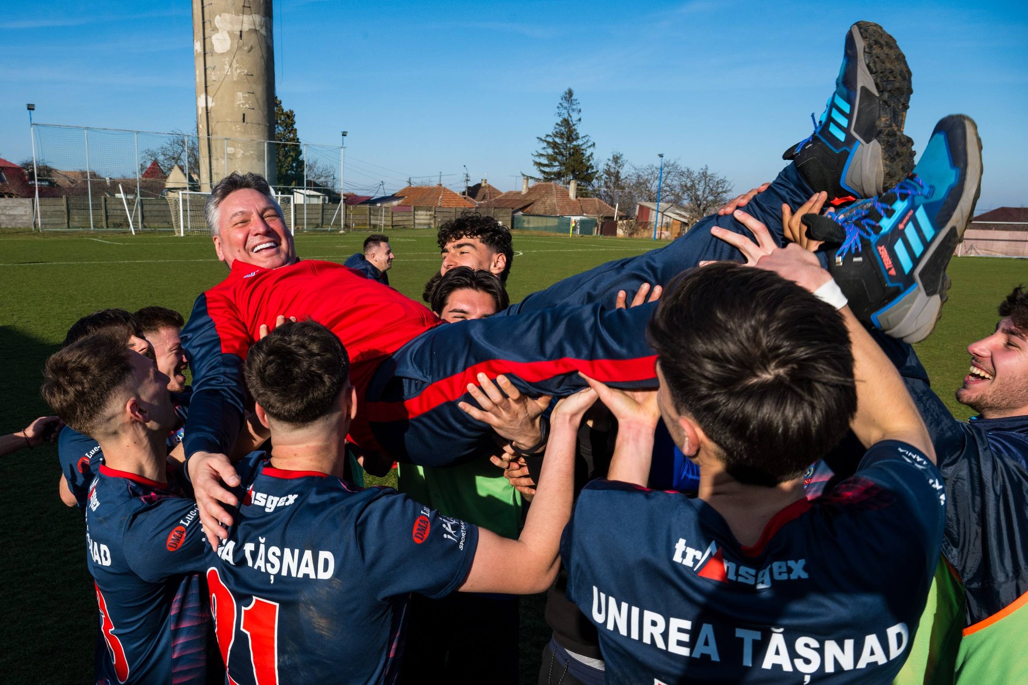 Cadou de ziua directorului tehnic Ioan Stelescu